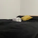 Entire Flat, Canterbury Centre - Free Parking